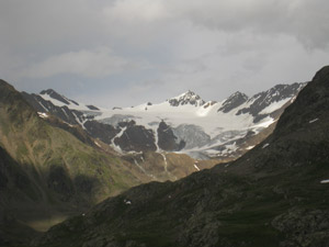 Il ghiacciaio di fronte al Rifugio Berni