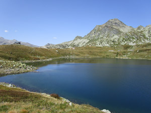 Il Lago Emet e il Pizzo Spadolazzo (m. 2720)