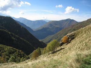 Veduta a valle dallˈAlpe Bocc