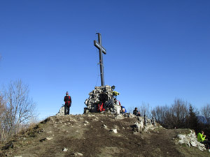 La Croce in cima al Monte Bolettone