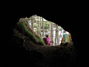 La prima grotta vista dallˈinterno