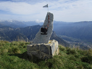 Il monumento ad uno sciatore scomparso