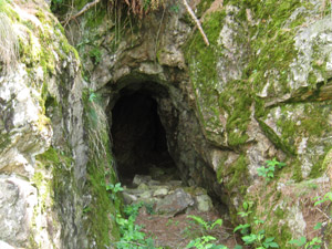 Una delle 17 grotte ricovero
