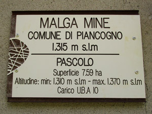 La targa della Malga Mine