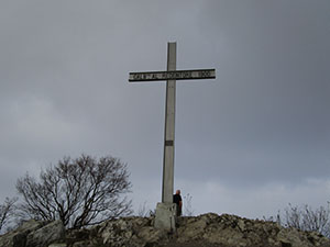 La Croce in vetta al Monte Barro