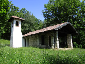 La chiesetta dedicata a San Maurizio patrono degli alpini