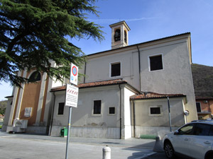 La chiesa parrocchiale di S. Apollonio in Piazza Gigi Rota a Bovezzo