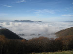 M306 (136799 byte) - Da Boccio Alto vista sulla chiesa di Carenno tra le nebbie