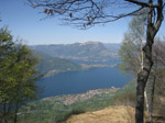 M340 (306521 byte) - Il Lago di Como dalla vetta dello Zucco Sileggio (m. 1360)