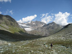 M360 (254042 byte) - Scendendo dalla Forca di Fellaria (m. 2819) verso il Rifugio Bignami