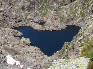 Zoom sul Lago Gelt (sembra un cuore trafitto da una freccia)
