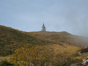 Il Monumento al Redentore ancora lontano