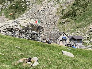 L'Alpe Baranca preannuncia il Rifugio Alpe Baranca