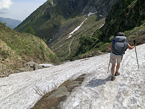Uno sguardo al nevaio dopo averlo risalito