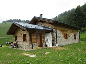 Il retro del rifugio