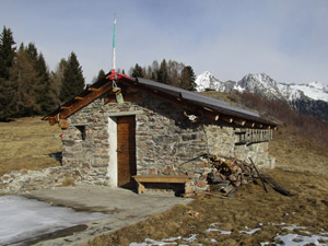Il Bivacco degli Alpini allˈAlpe Granda