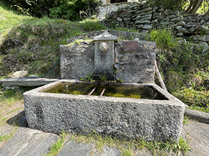 Fontana datata 1880