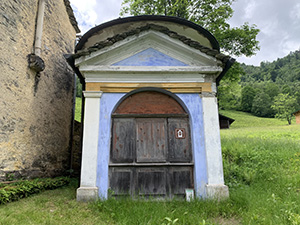 Oratorio del Rivetto, vicino al rifugio
