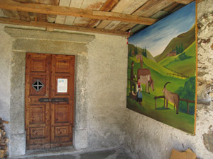Il portico della chiesa