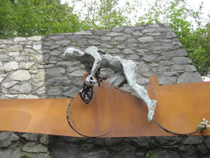 Il monumento a Pantani al tornante n. 11
