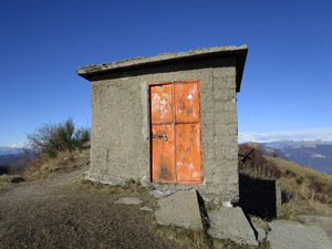 Baitello in cima al Monte Boletto