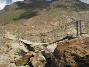 Il primo ponte tibetano