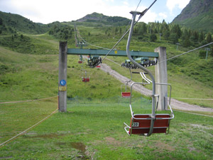 La seggiovia accanto al Rifugio Campel