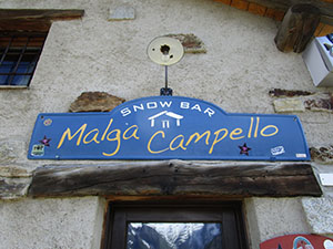 Insegna del Rifugio Malga Campello