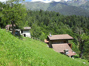 Le poche baite del Borghetto del Premort