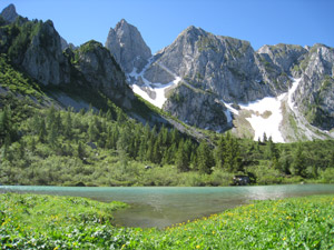 Il Lago Campelli e il Cimon della Bagozza