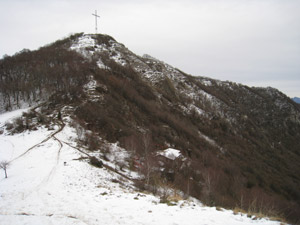 Vista invernale del Canto Alto