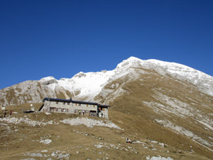 La Capanna 2000 e il Monte Arera