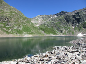 Sulle sponde del Lago del Publino