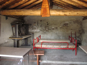 Interno del bivacco - i letti