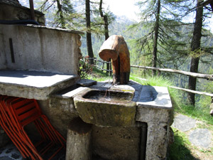 La fontana accanto al rifugio
