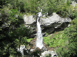 La cascata raggiungibile con una deviazione