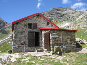 Il Bivacco Capanna Cederna Maffina