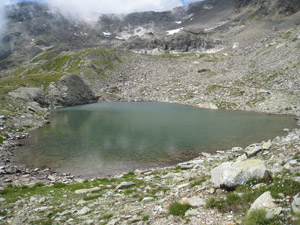 Il laghetto a monte della Capanna