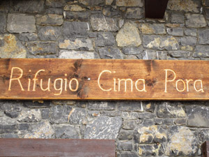 Insegna del rifugio