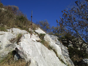 Tratto su roccia (sentiero 15)