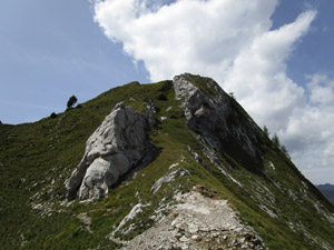 Versante ovest del passo