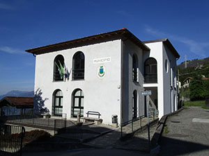 Il Municipio di Montemezzo