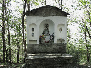 Santella con vari quadretti