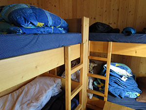 Interno del bivacco - 4 posti letto