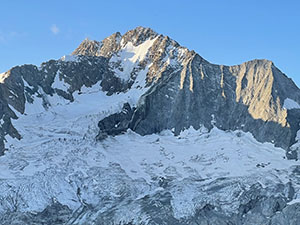 Il ghiacciao e la parete nord del Disgrazia