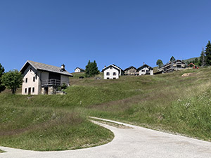 Le prime case di Dötra