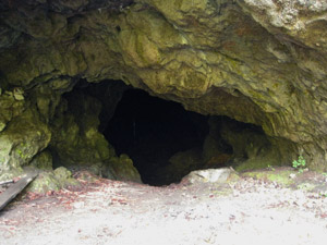 Grotta La Ferrera
