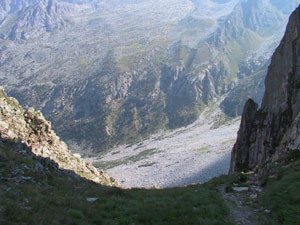 La salita dalla Valle Aviolo