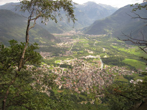 Panorama sul fondovalle dalla mulattiera