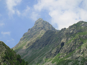 Il Pizzaccio visto dal bivacco